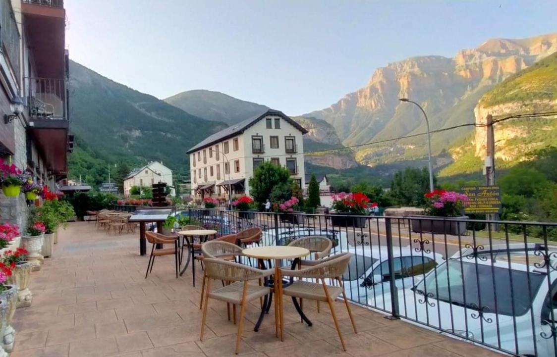 Hotel Edelweiss 2*